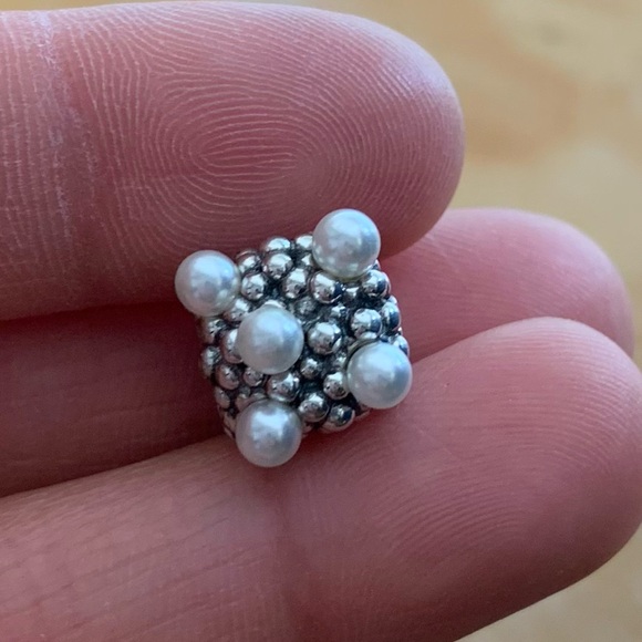 NWOT Delicious Popcorn Charm, Pale Pink Enamel & White Crystal Pearls Silver 925 - Picture 7 of 11